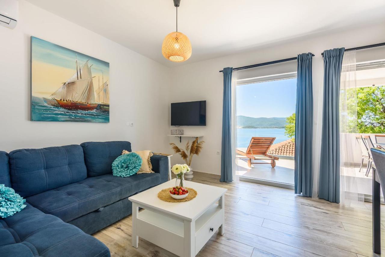 Apartments Morska Vila 3 Komarna Eksteriør bilde